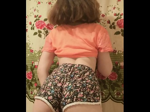 ❤️ Giovane pupa sexy fa uno striptease riprendendo i suoi pantaloncini alla telecamera ❤ Super pornoal it.extratorrents.top ❌️