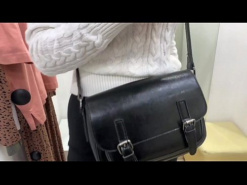❤️ Masturbazione pubblica della giovane cagna FeralBerry con un dildo nel camerino ❤ Super pornoal it.extratorrents.top ❌️